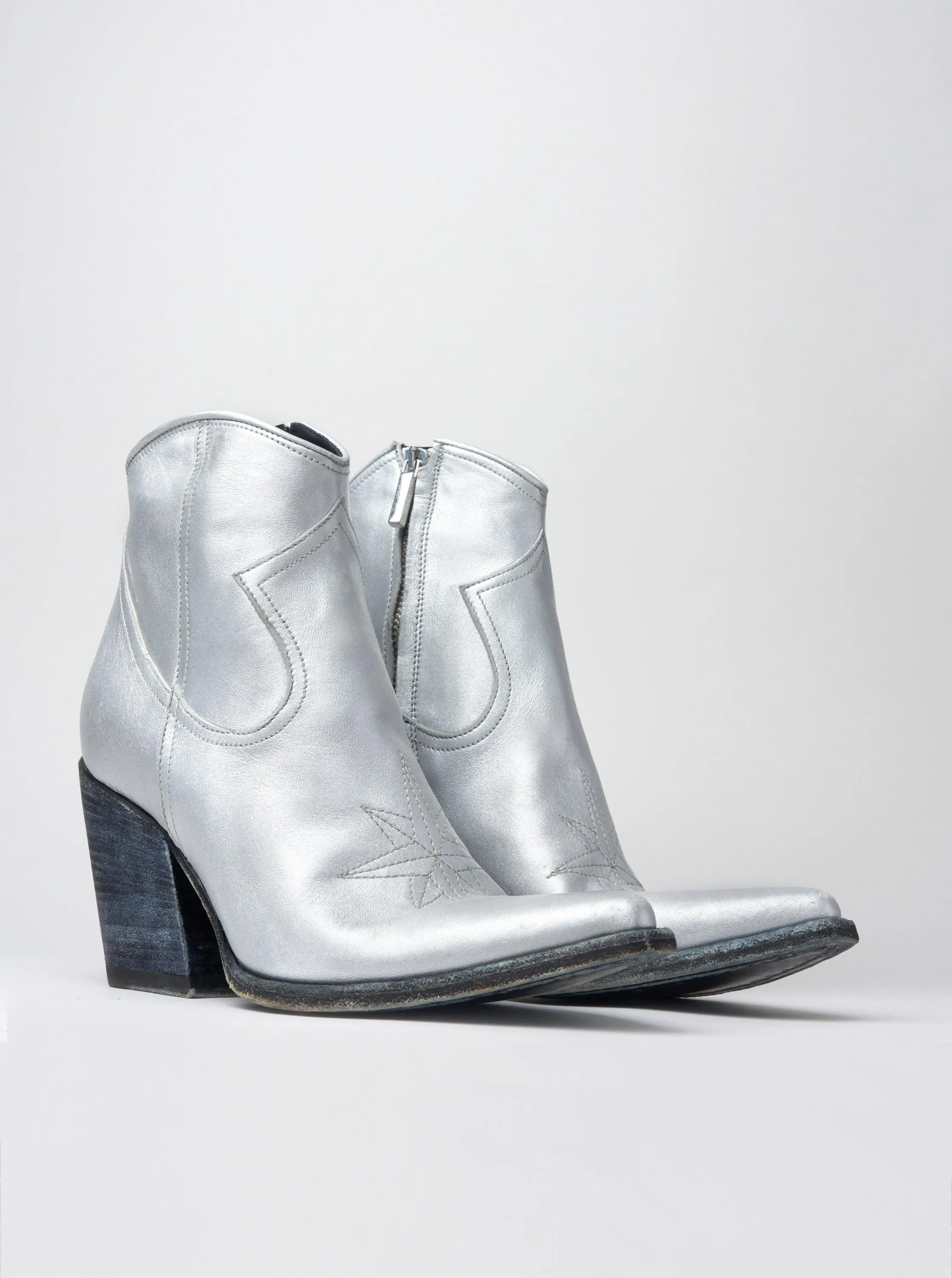 ALISON 80MM ANKLE BOOT IN DISTRESSED SILVER LEATHER - Woman