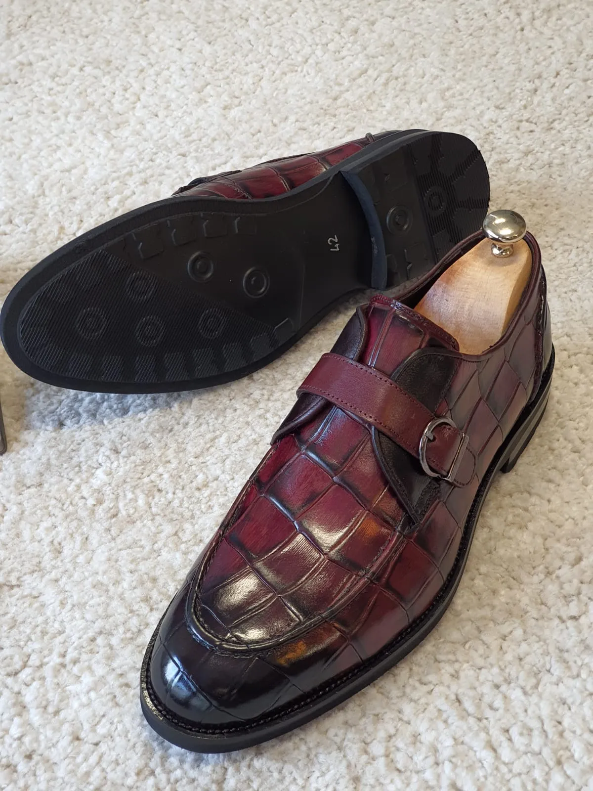 Antonio Burgundy Buckle Loafers - Elegant Leather Shoes for Every Occasion