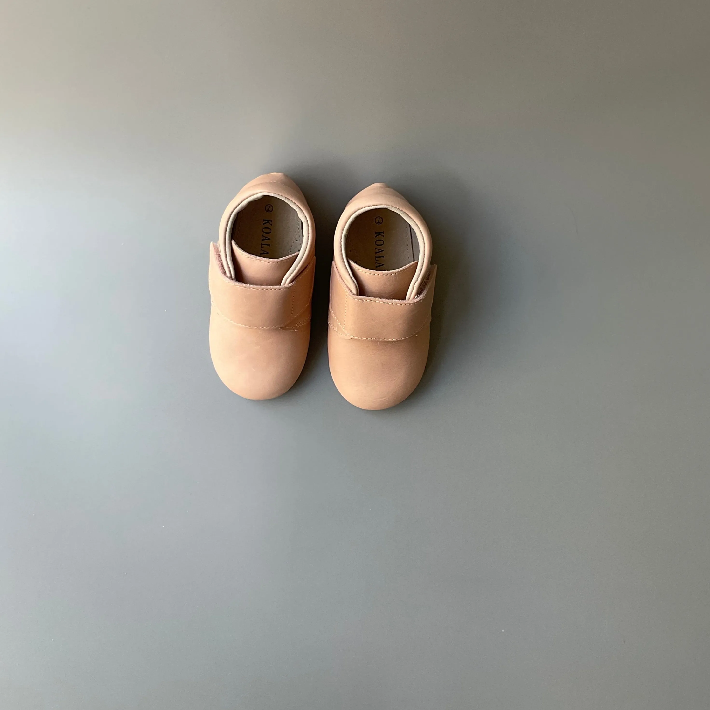 Kicks with Velcro - Blush