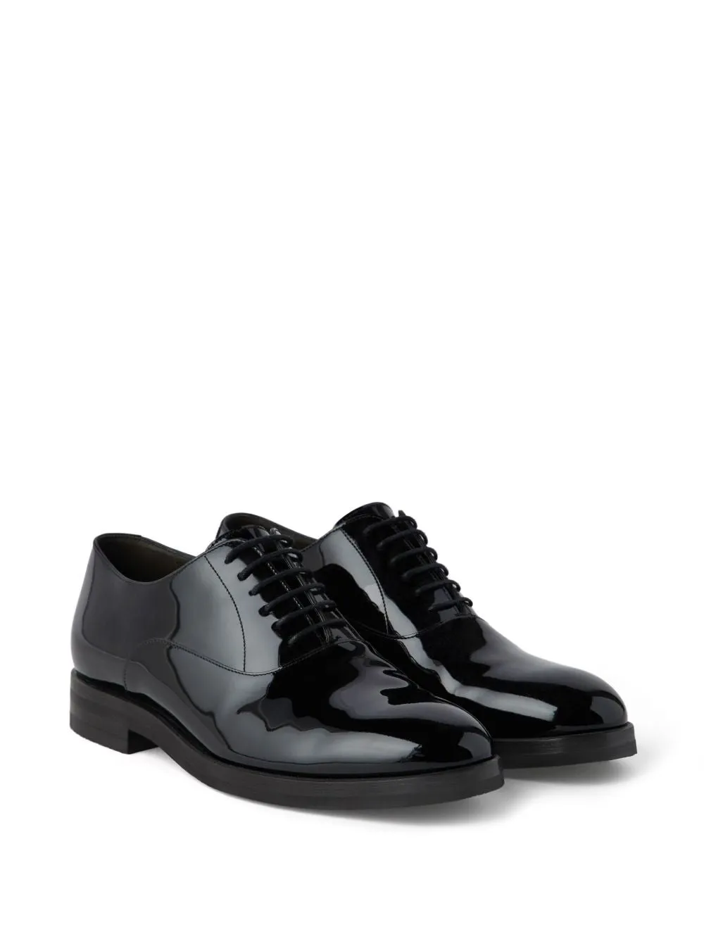 Patent leather oxford shoes