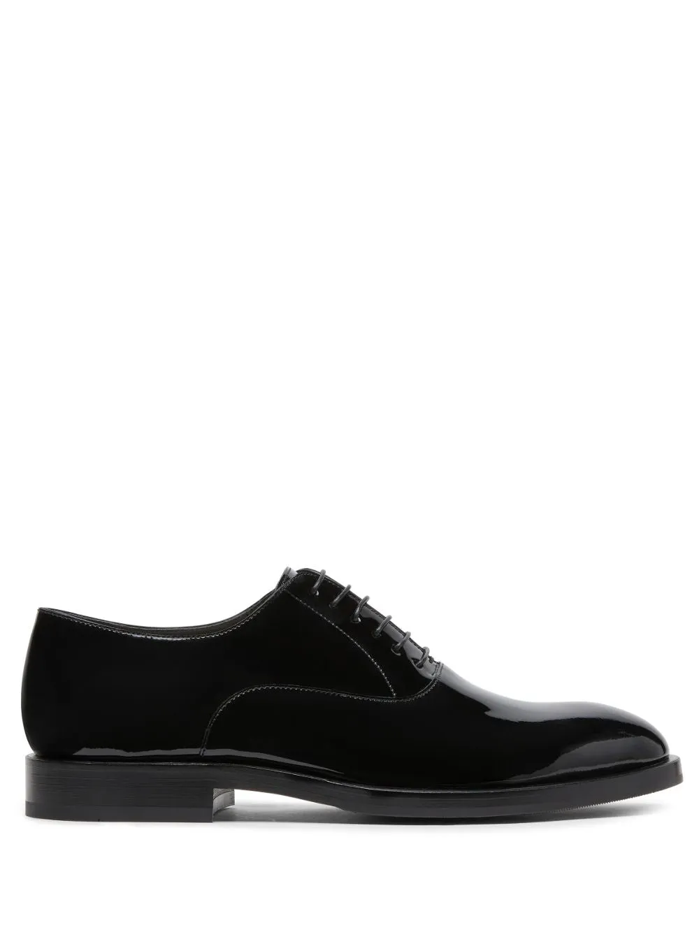 Patent leather oxford shoes