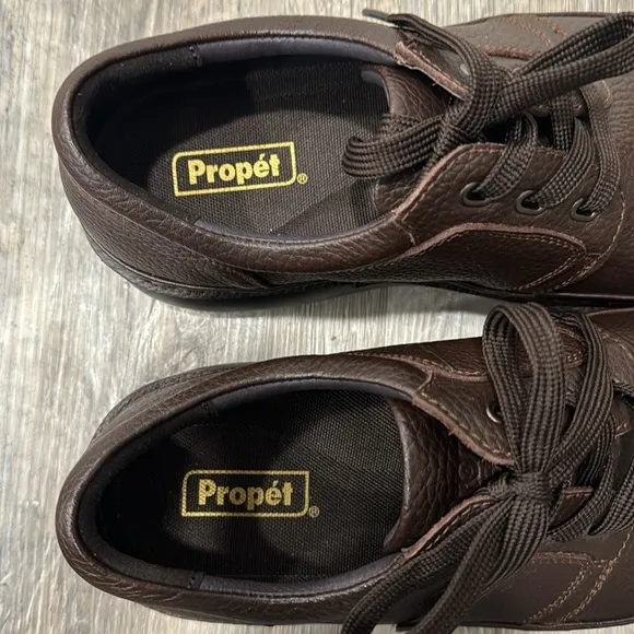 Propet Villager brown leather Comfort Walking Shoe Size 11.5 EEE XW