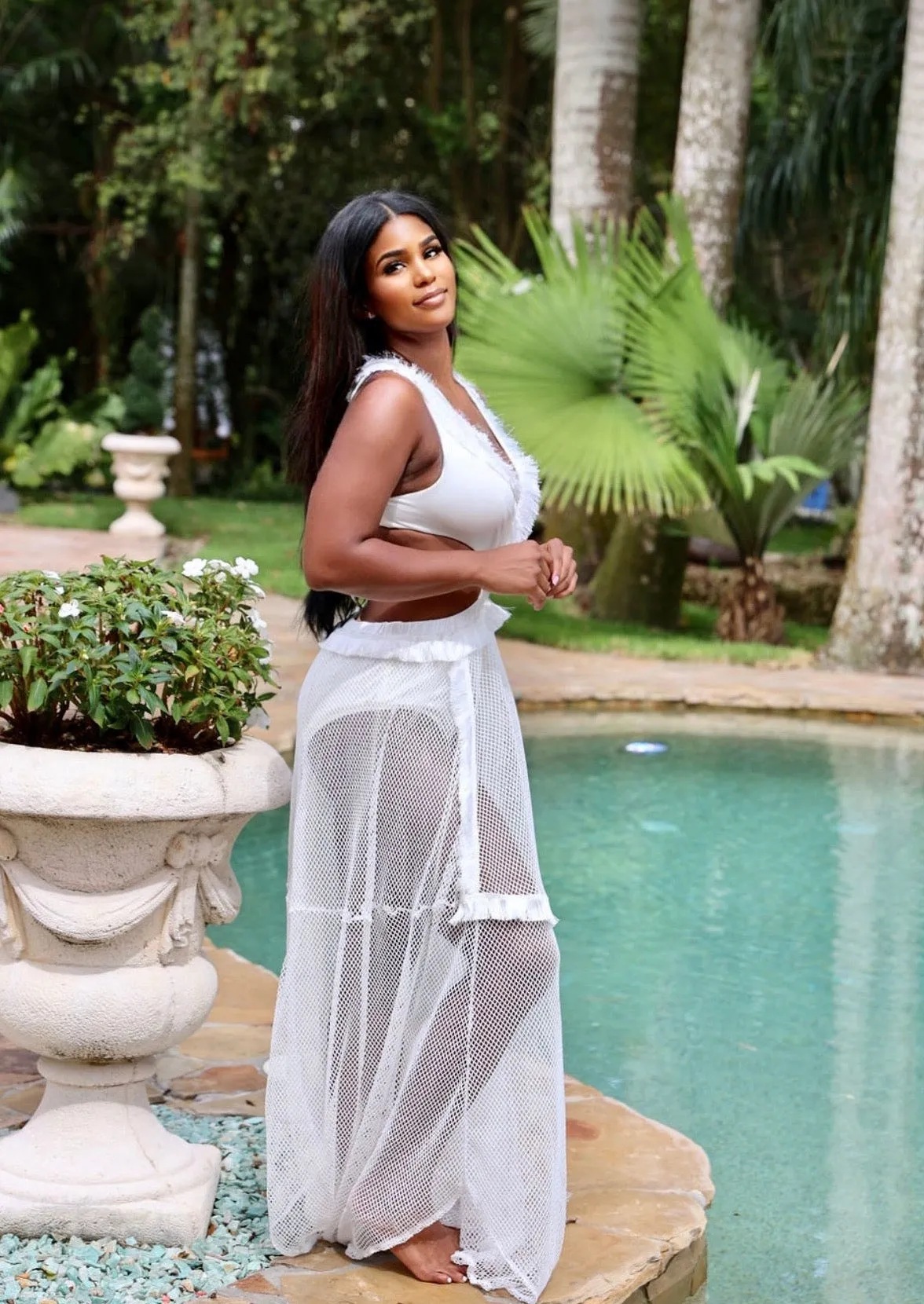 "MALDIVES" WHITE SLEEVELESS HALTER LACE UP DRESS WAITS CUT OUT
