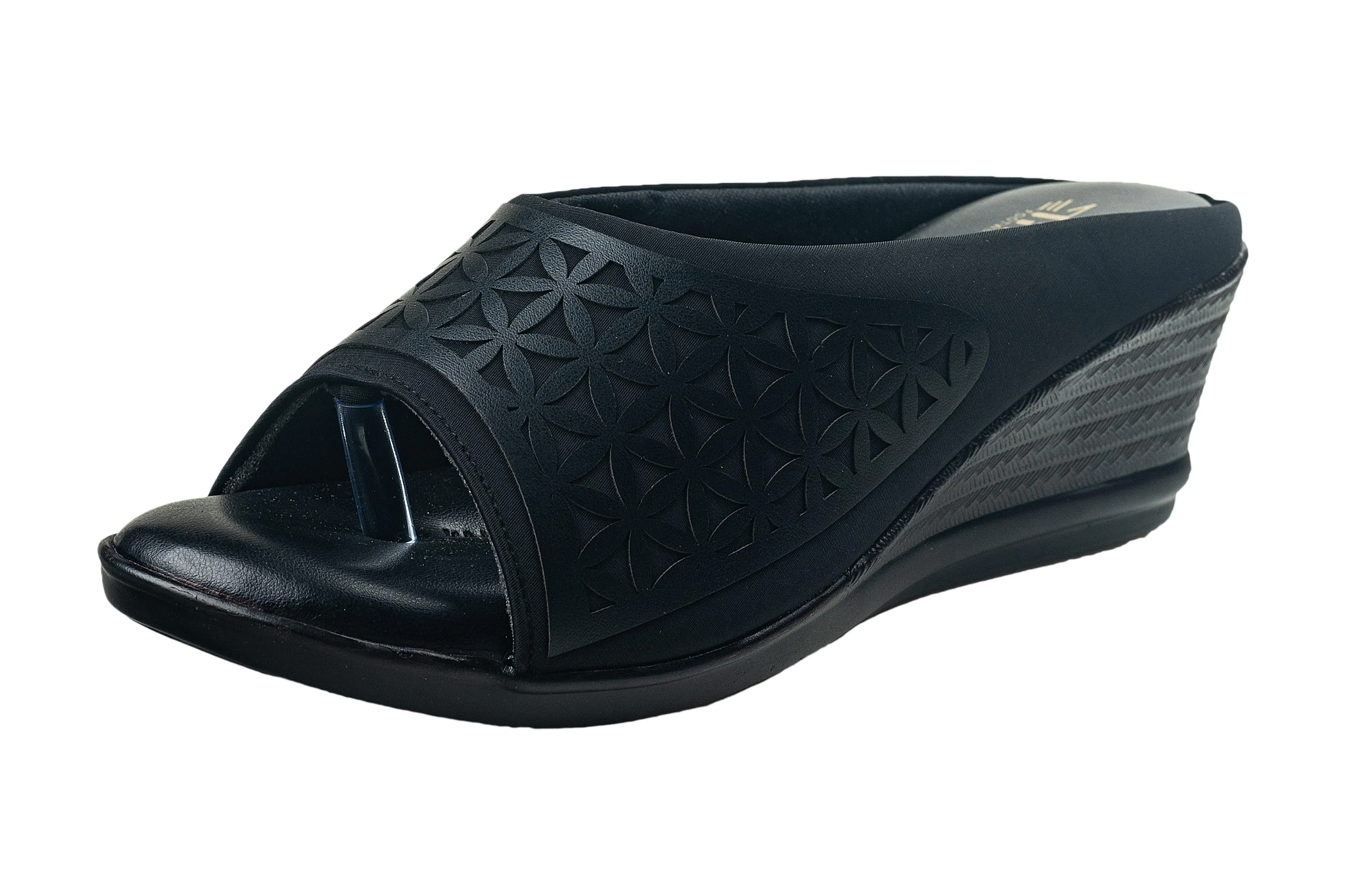 Titas Ladies Black Chappal (Cs C 230201)