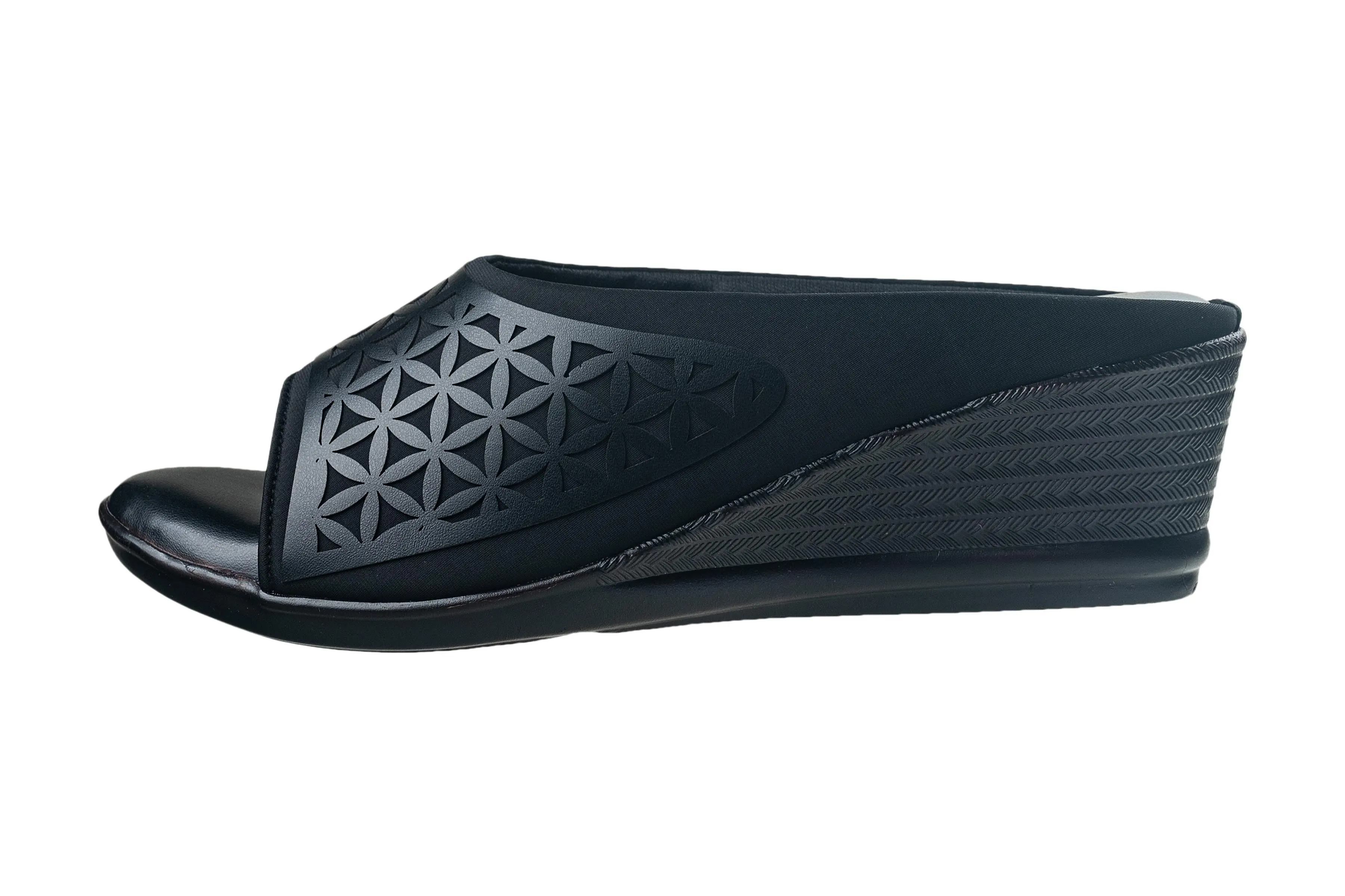 Titas Ladies Black Chappal (Cs C 230201)