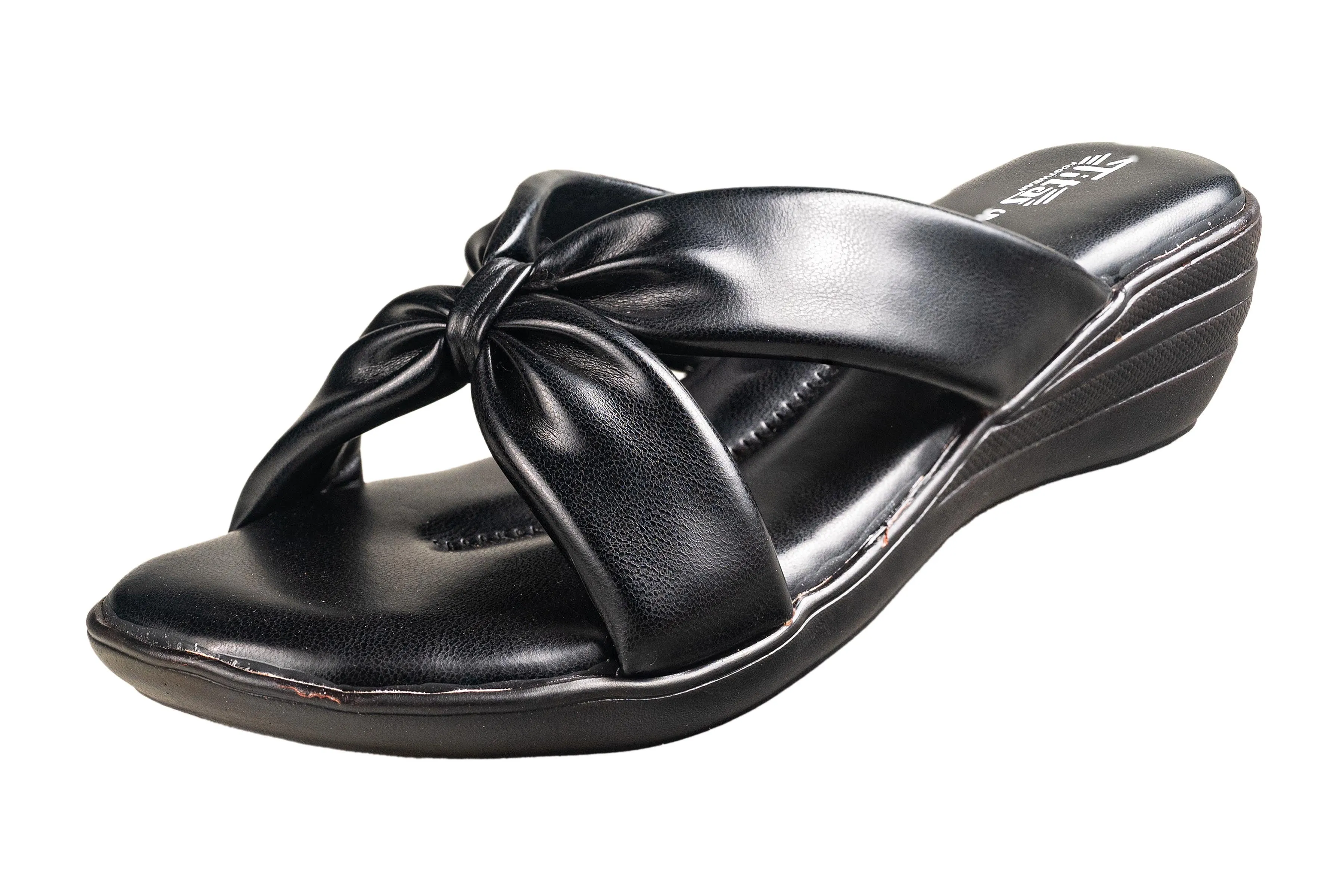 Titas Ladies Black Chappal (Cs C 241204)