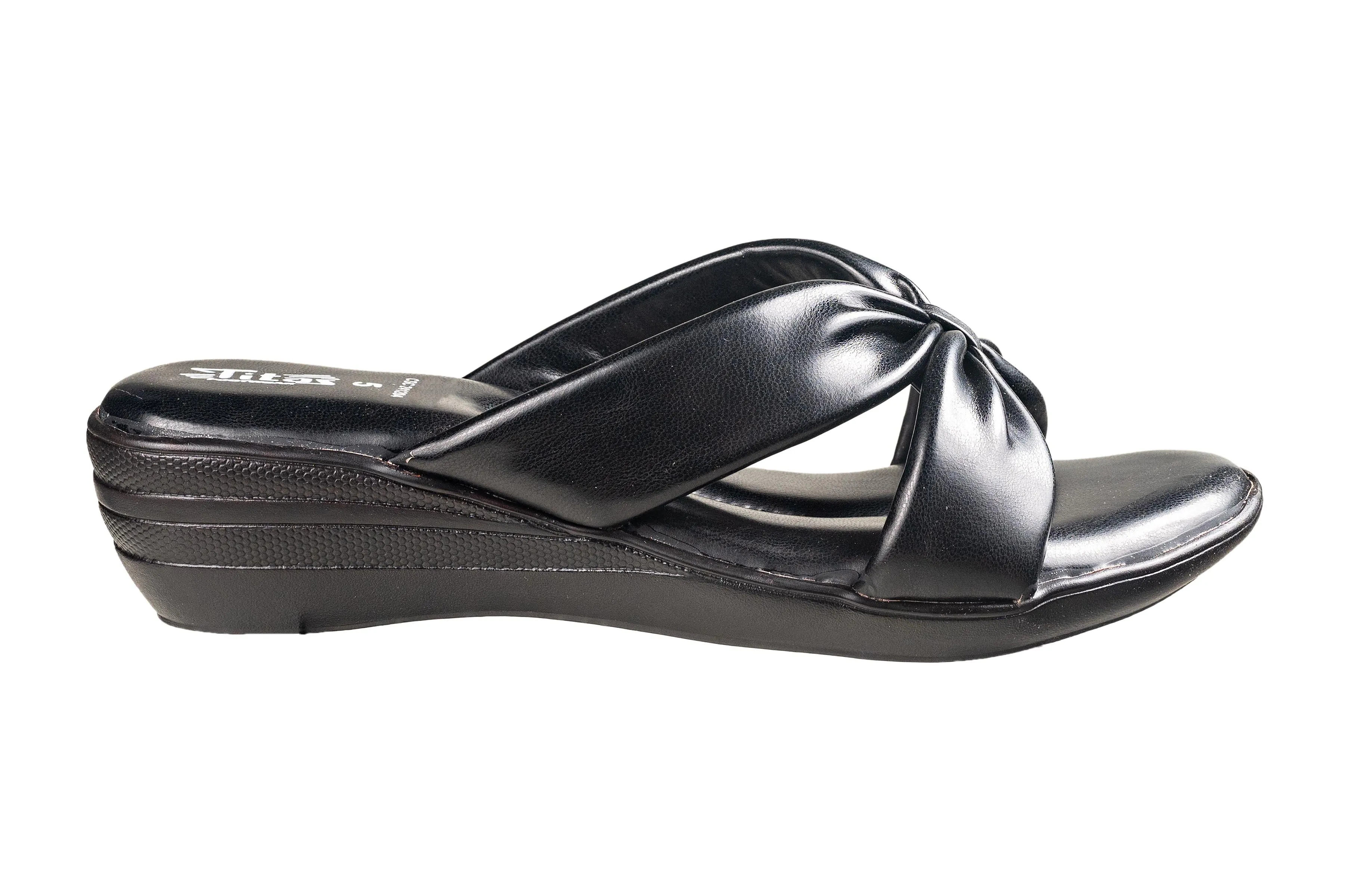 Titas Ladies Black Chappal (Cs C 241204)